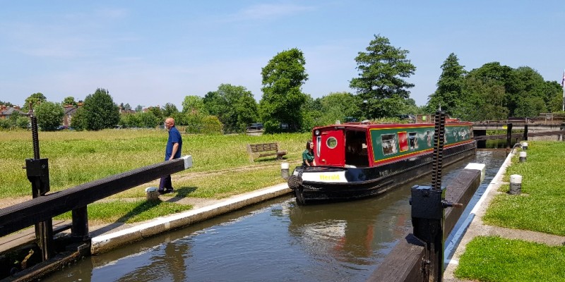 Cruising through Cateshall Lock