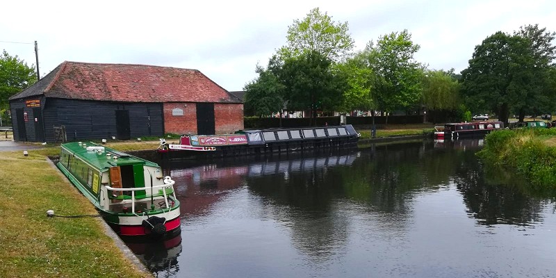 Moorings at Godalming